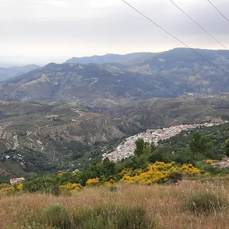 Alpujarra Guesthouse, Remote Off-grid Mountain Bed and breakfast Canar